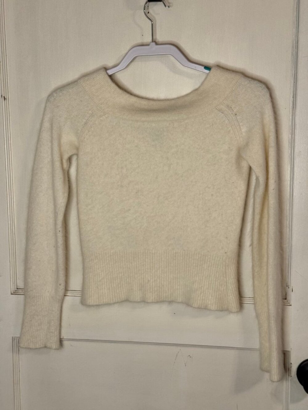 Vintage Y2K dELiA*s Cream Angora Blend Boatneck Sweater Sz M